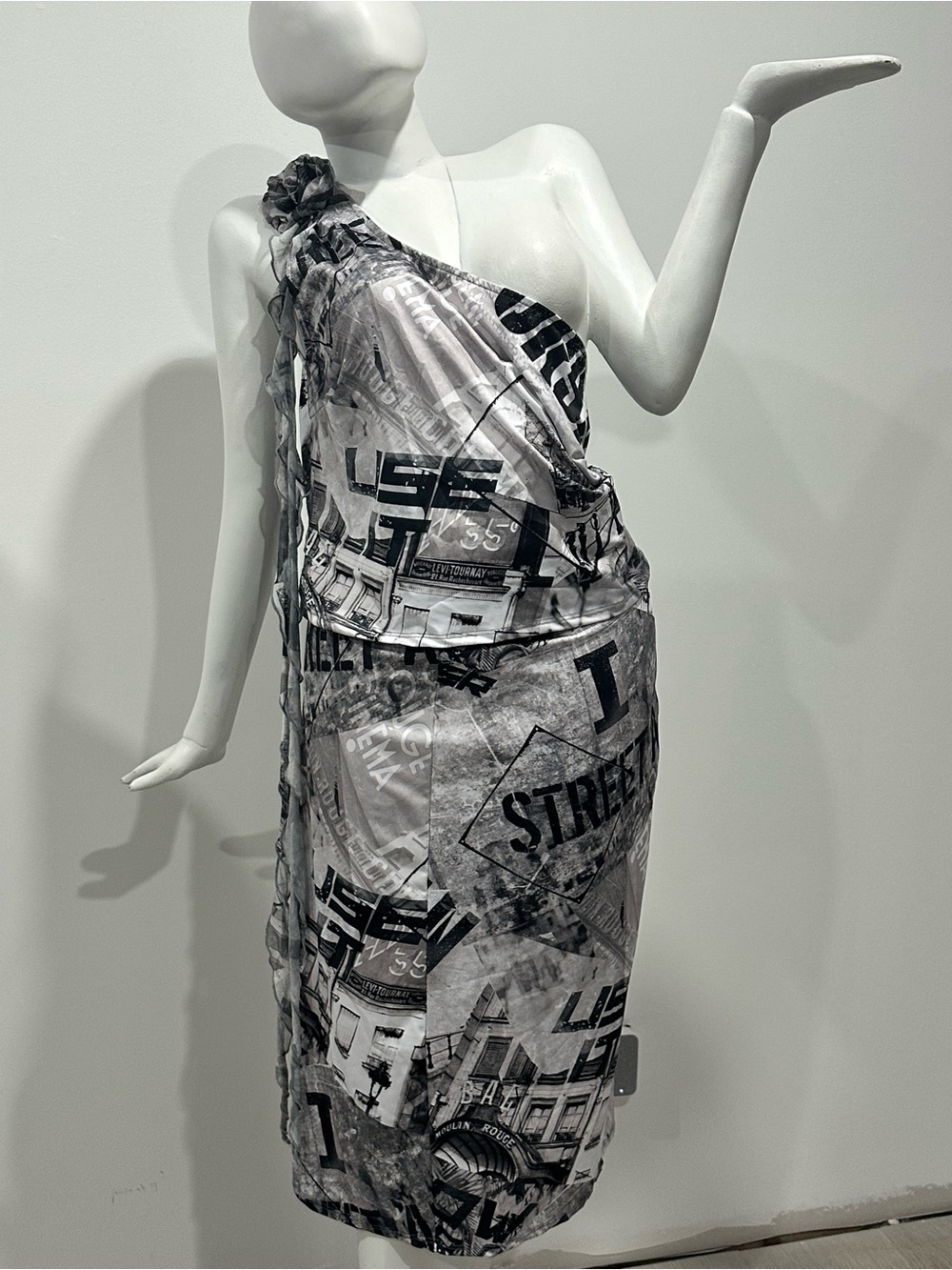 JoyLab One-Shoulder Graphic Black & White Dress